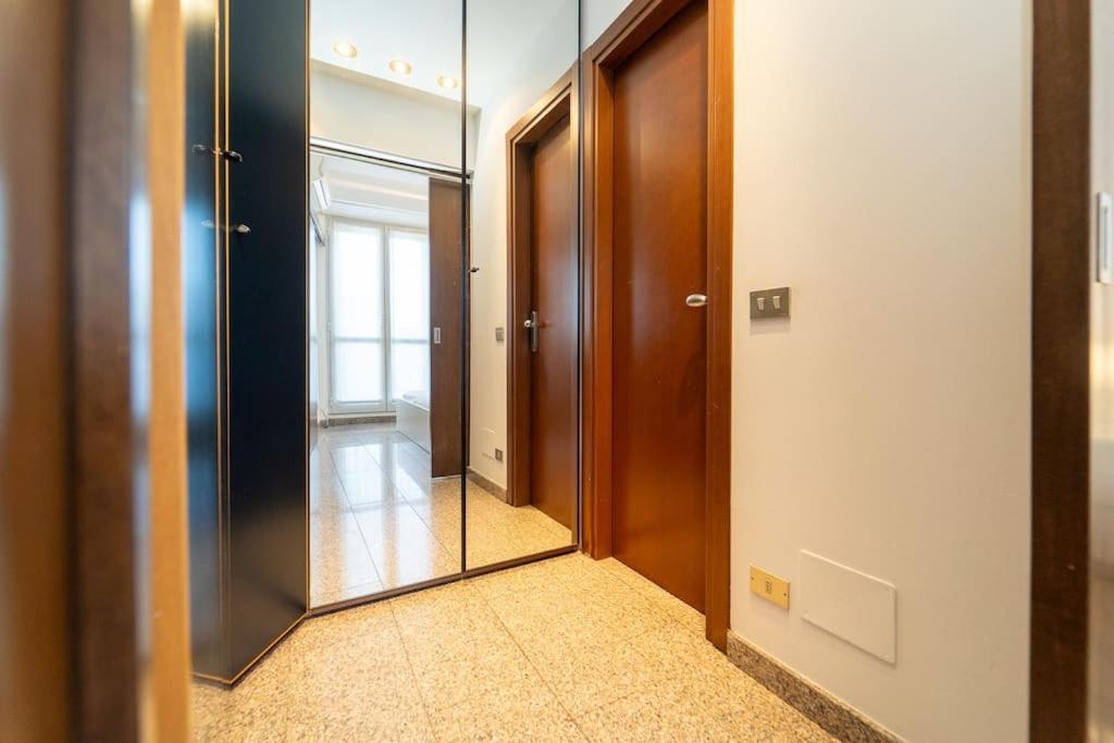 Apartment 5 Giornate Con Terrazzo E Garage Privato