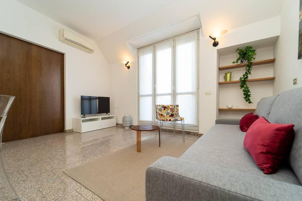 Apartment 5 Giornate Con Terrazzo E Garage Privato