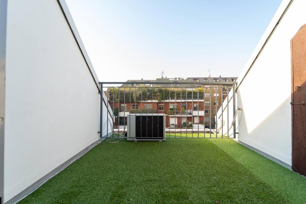 5 Giornate Con Terrazzo E Garage Privato Apartment *